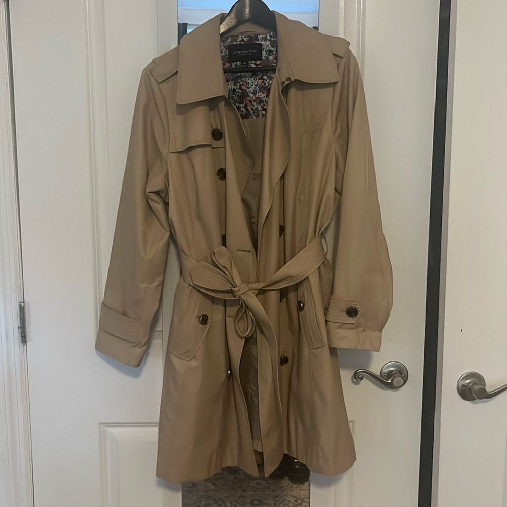 GUC London Fog trench coat
